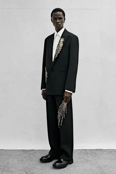 Look 28